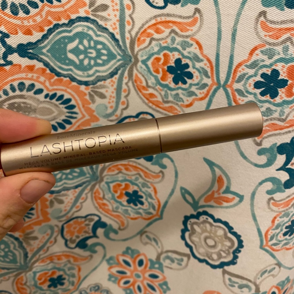Bare Minerals travel size Lashtopia